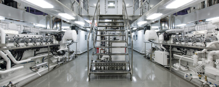 Quattroelle Yacht - Engine Room Photo by Klaus Jordan