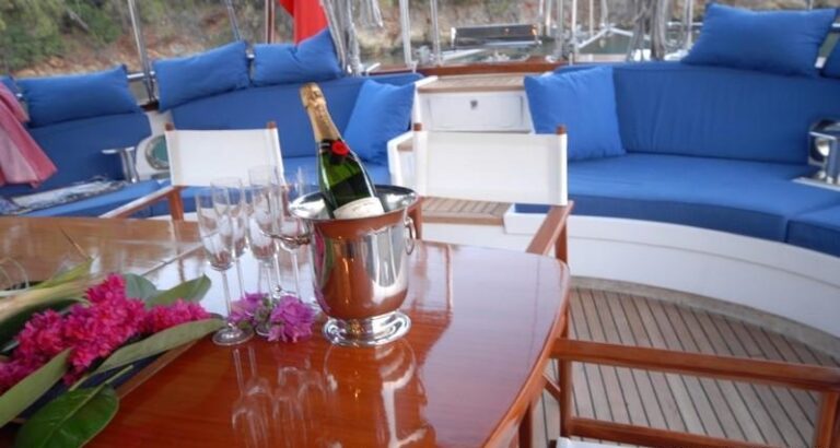 RIGEL - Aft deck detail
