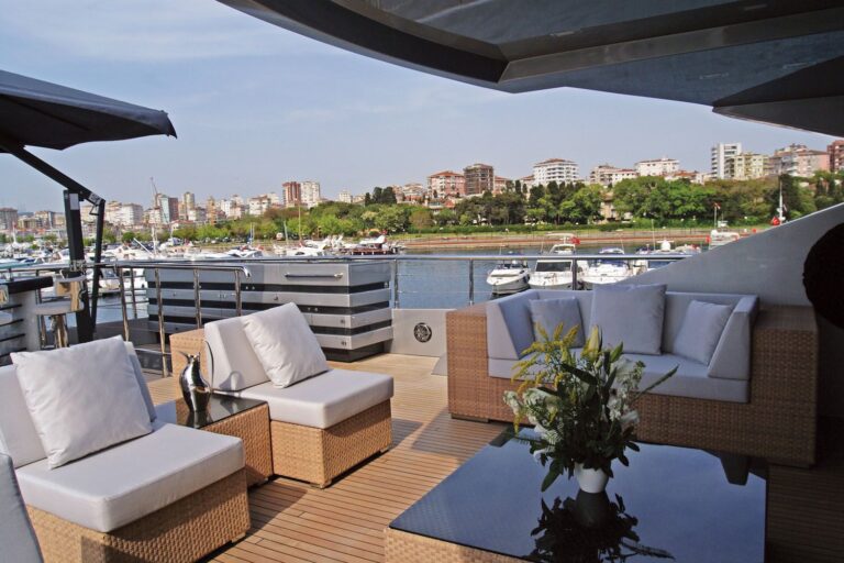 Sundeck