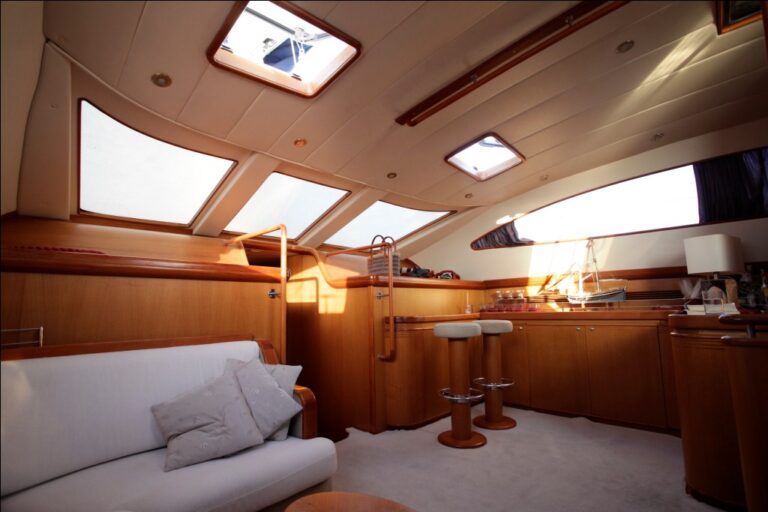 ROMEO and C  - Pilothouse 2