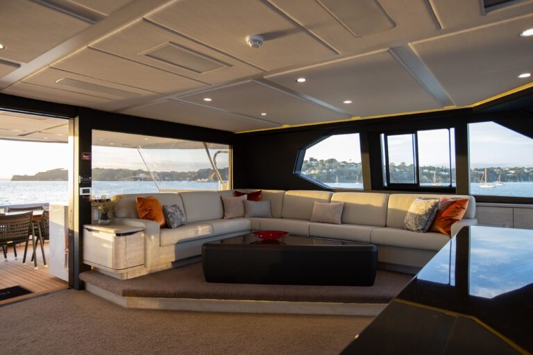 RUA MOANA Bridge Lounge