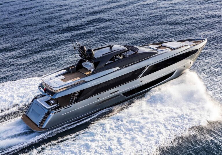 Riva 110' Dolcevita Aerial View Running