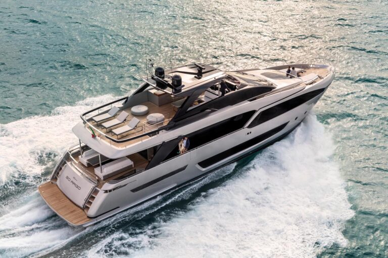 Riva 90 Argo Luxury Yacht