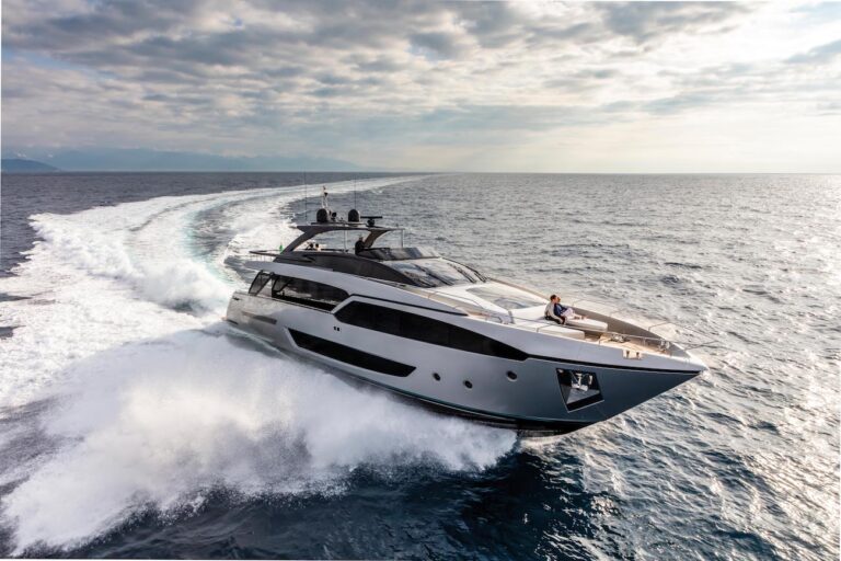 Riva 90 Argo Superyacht