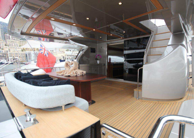 Aft deck