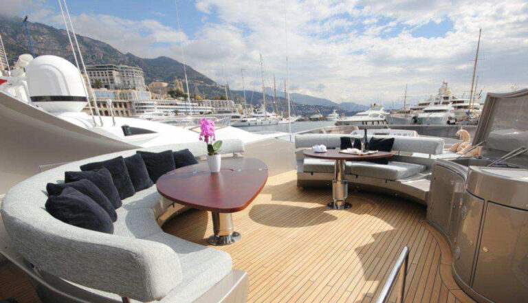 Sundeck details