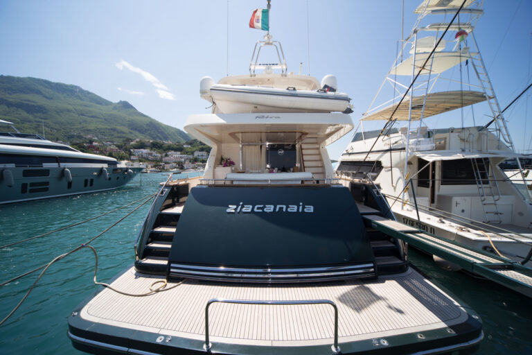 Riva Yacht ZIA CANAIA - Stern View