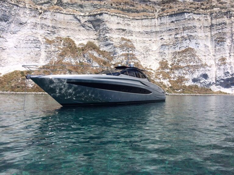 Riva Motor Yacht DIABOLIK - Port Side View