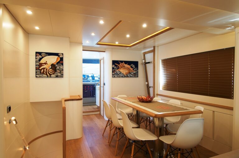 Riviera - Dining