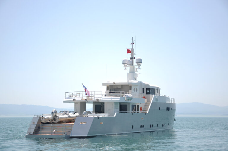 Riza Tansu Speryacht Ceylan