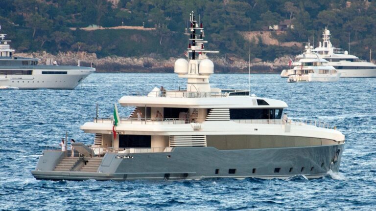 Rossinavi Motor Yacht ASLEC 4 - On Charter