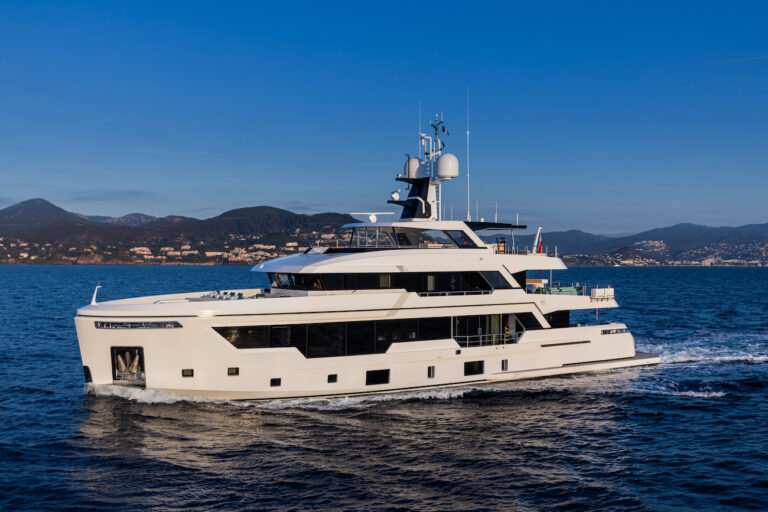 Rossinavi Motor Yacht EMOCEAN