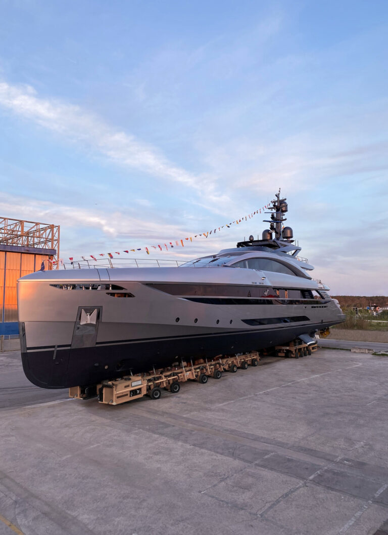 Charter yacht NO STRESS