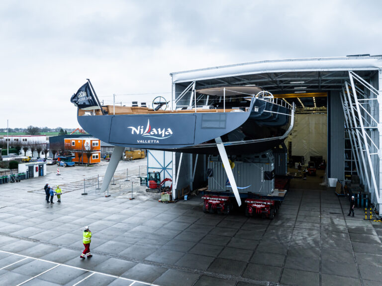 Royal Huisman luxury yacht NILAYA Project 405