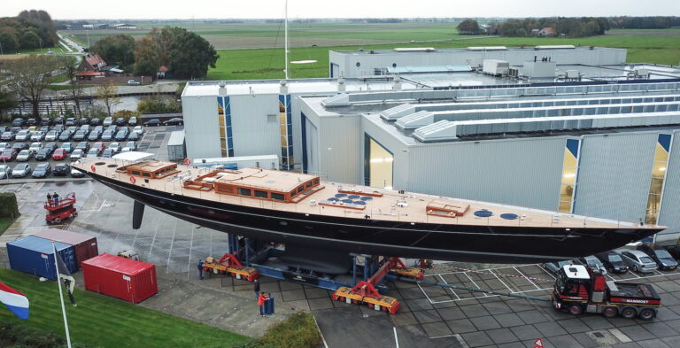 Transport of Aquarius