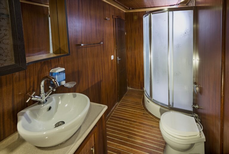 Ensuite