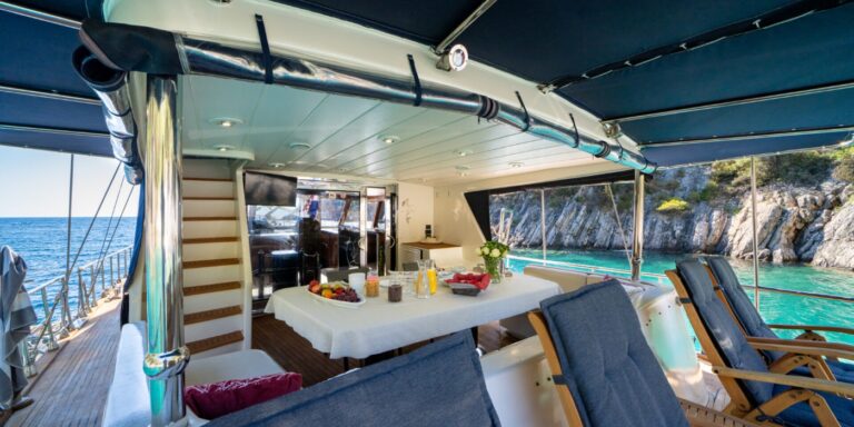 Exterior Dining Area