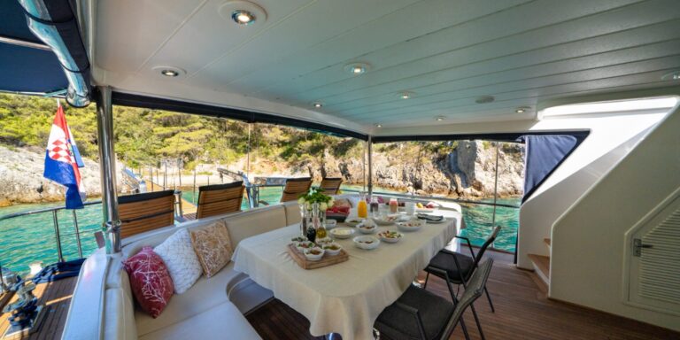 Exterior Dining Area