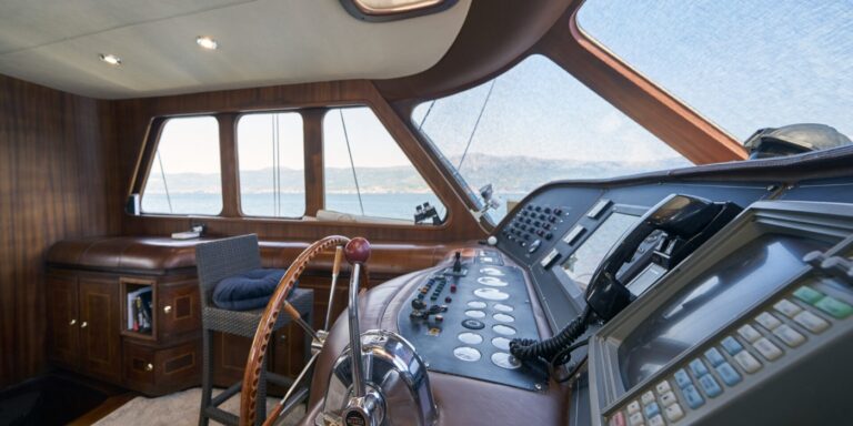 Captains Cabin