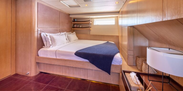 Double Cabin