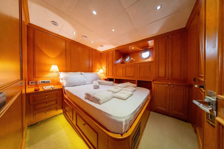 Guest Cabin - Double