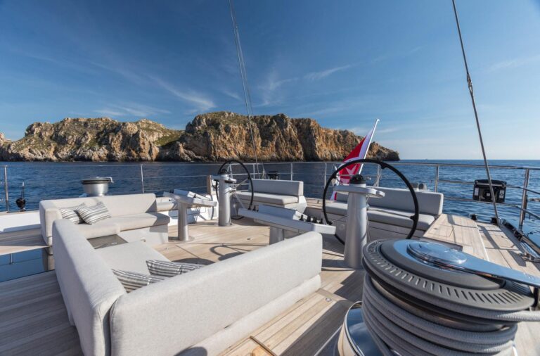 Aft Deck Seating