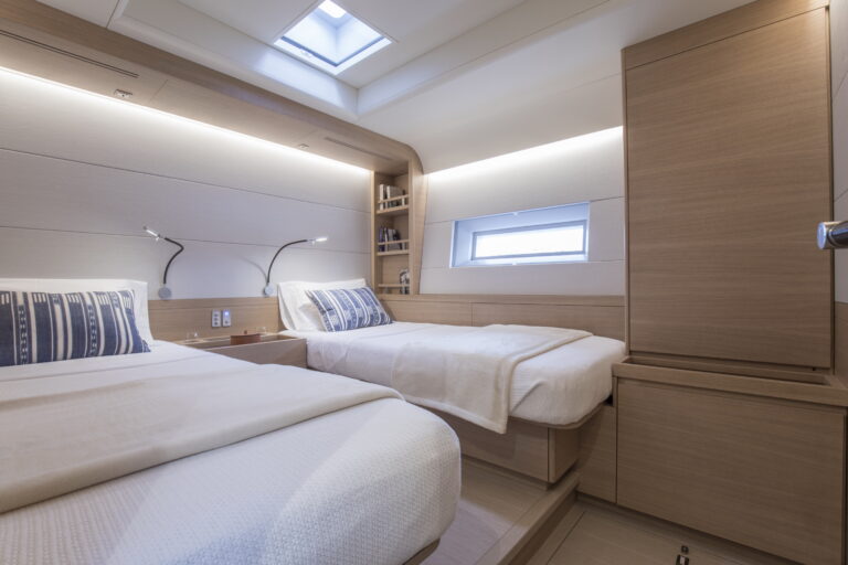 Twin Cabin