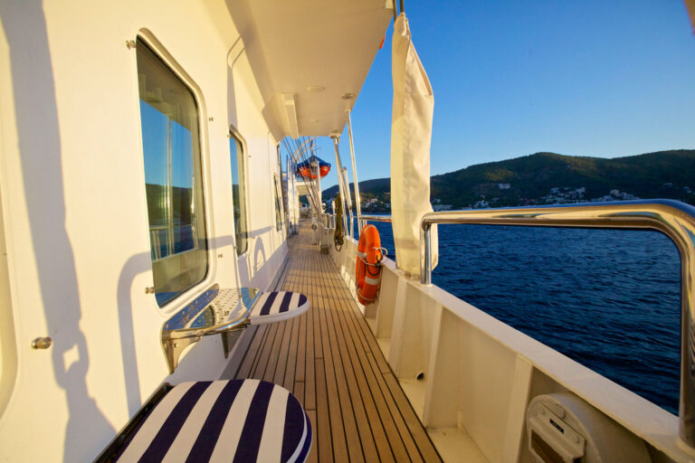 Side Deck