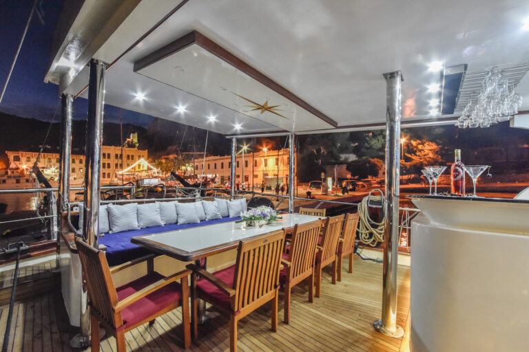 Aft Deck Dining