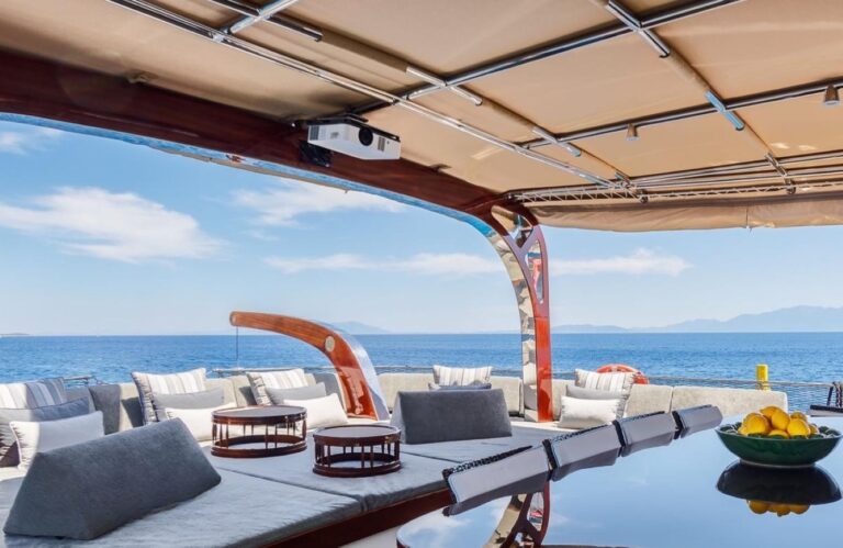 Exterior Relaxation Area