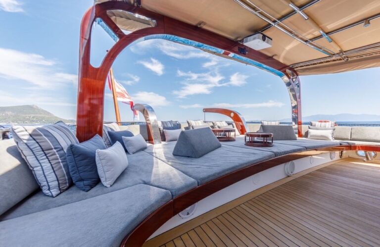Exterior Relaxation Area