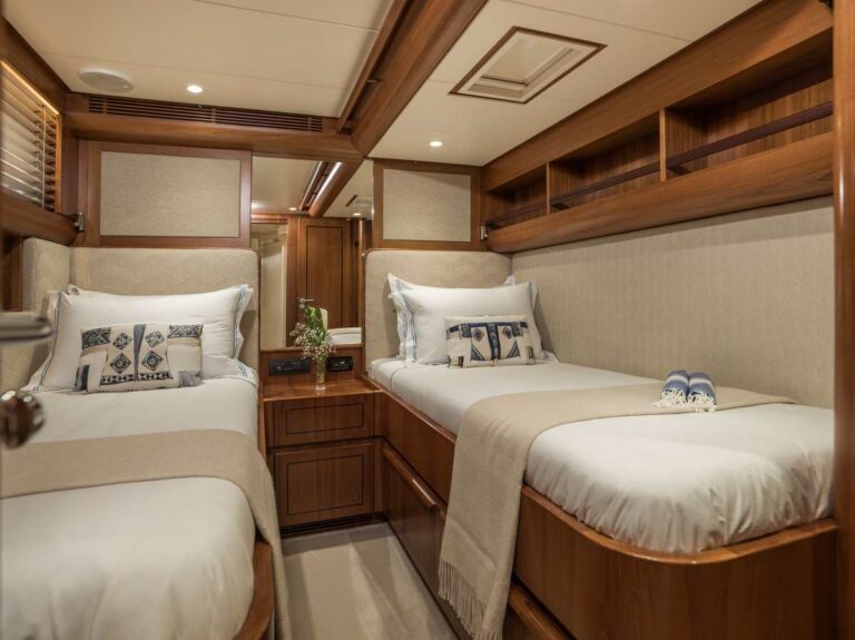 Twin Cabin