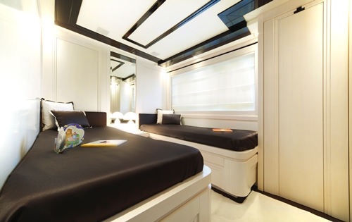 SAKATA -  Twin Cabin