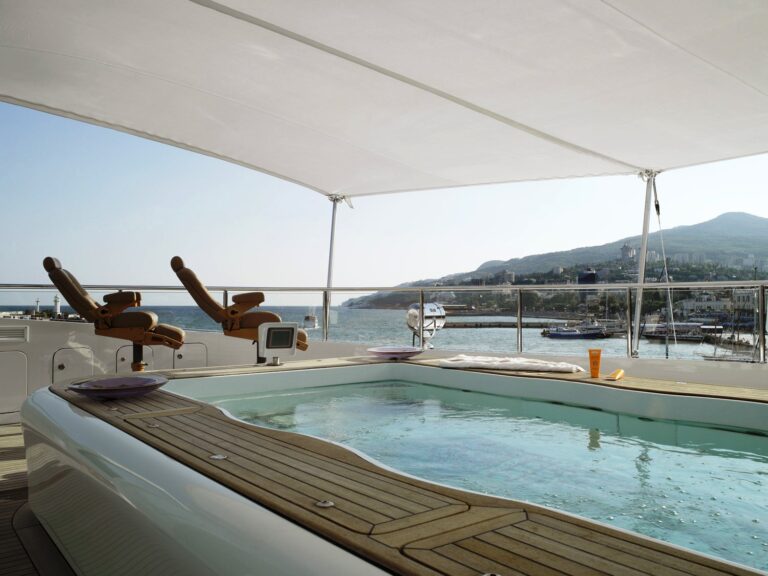 SAMAR - Sundeck and Pool