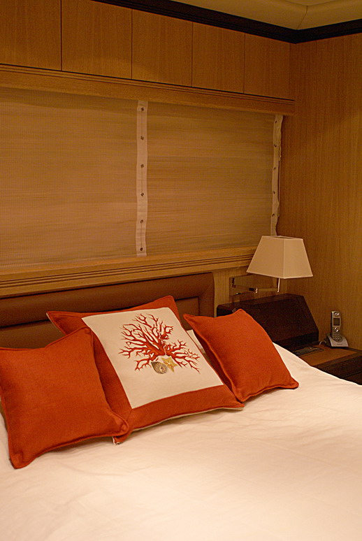 SAMOA BAY - VIP Cabin Detail