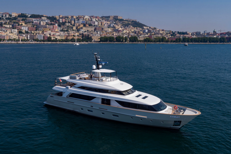SD112 By Sanlorenzo At Anchor In The Mediterranean
