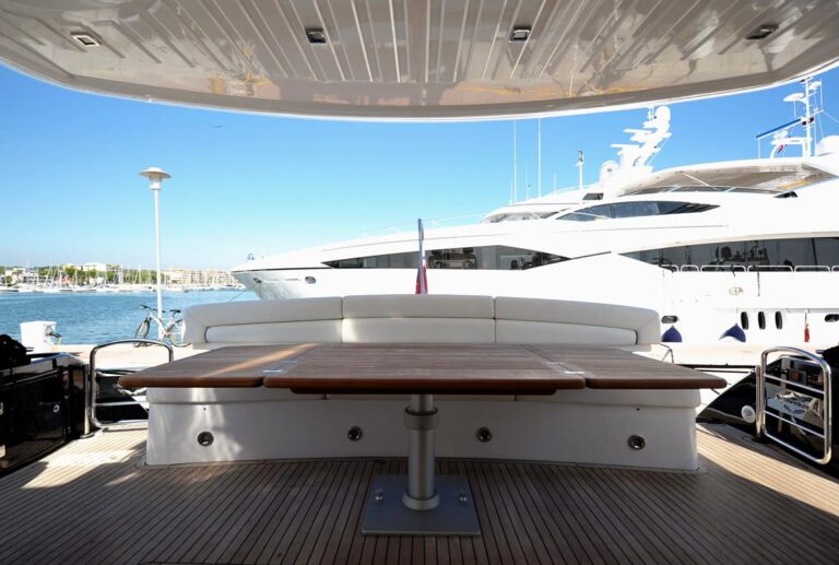 SEFERINO Aft Deck