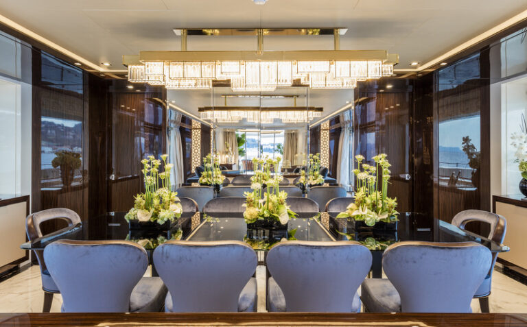 SERENITY superyacht - Dining