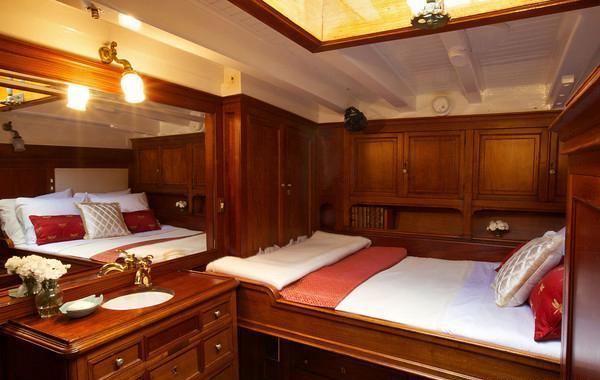 SINCERITY -  Aft Double Cabin