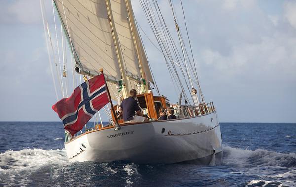 SINCERITY -  Aft View Sailing