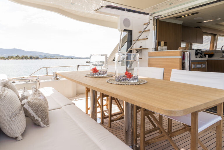 Aft Alfresco Dining Area