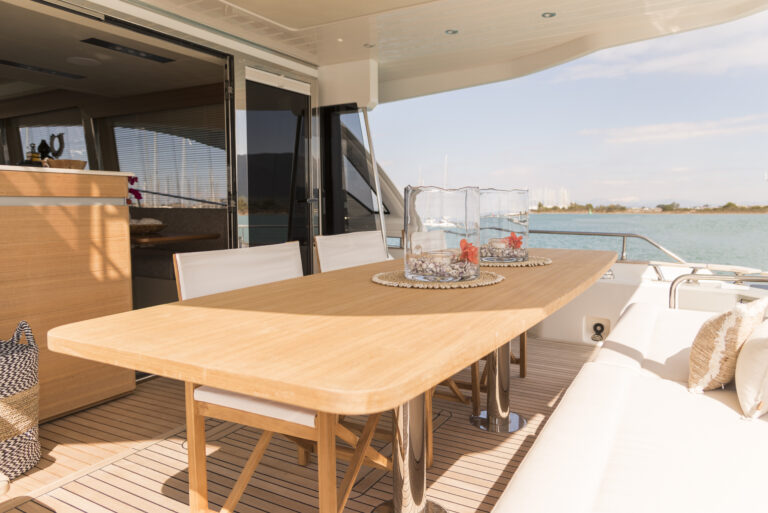 Alfresco Dining