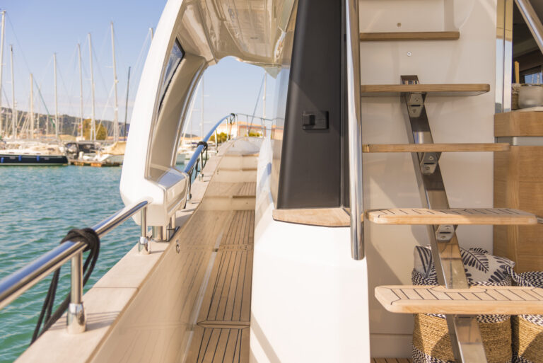 Side Deck
