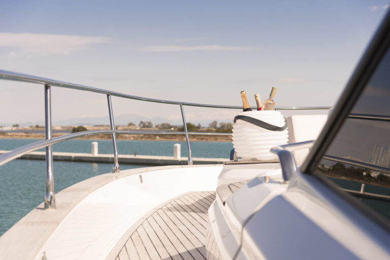 Yacht Detail