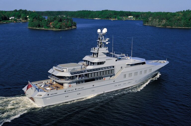 SKAT constructed by Lurssen