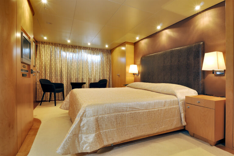 SL100 ARIA -  Master Cabin 2