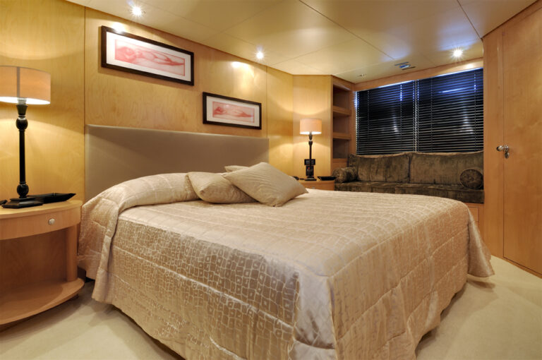 SL100 ARIA -  VIP Cabin