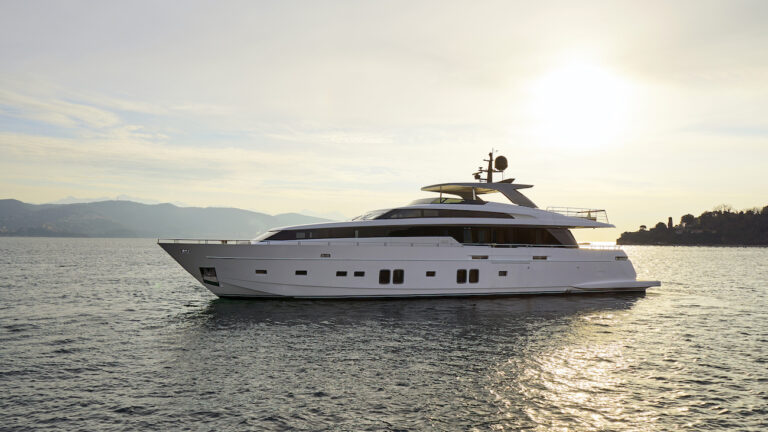 SL106 Superyacht DINAIA