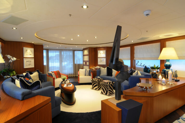 SNOWBIRD Main Salon