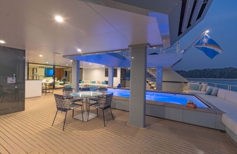 Exterior Relaxation Area